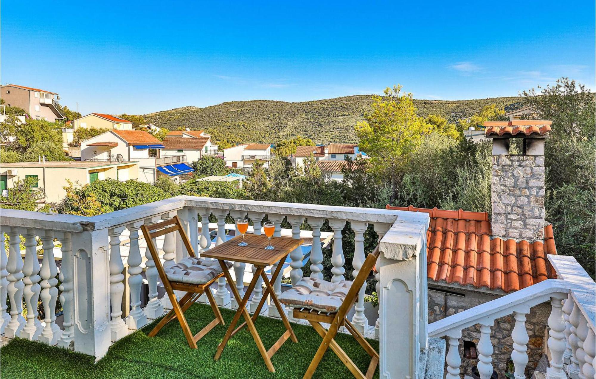 Stunning Home In Marina With Heated Swimming Pool Exterior photo